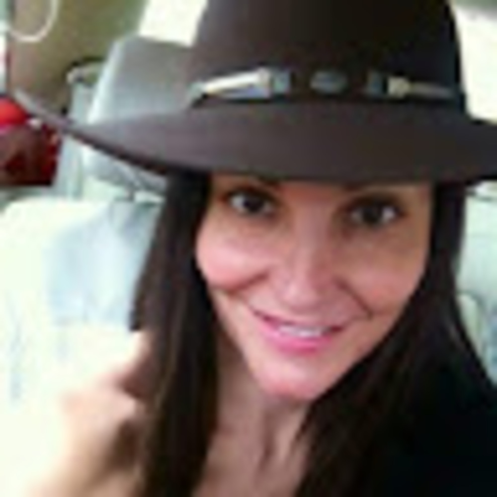 Meet your Posher, Lorena v.